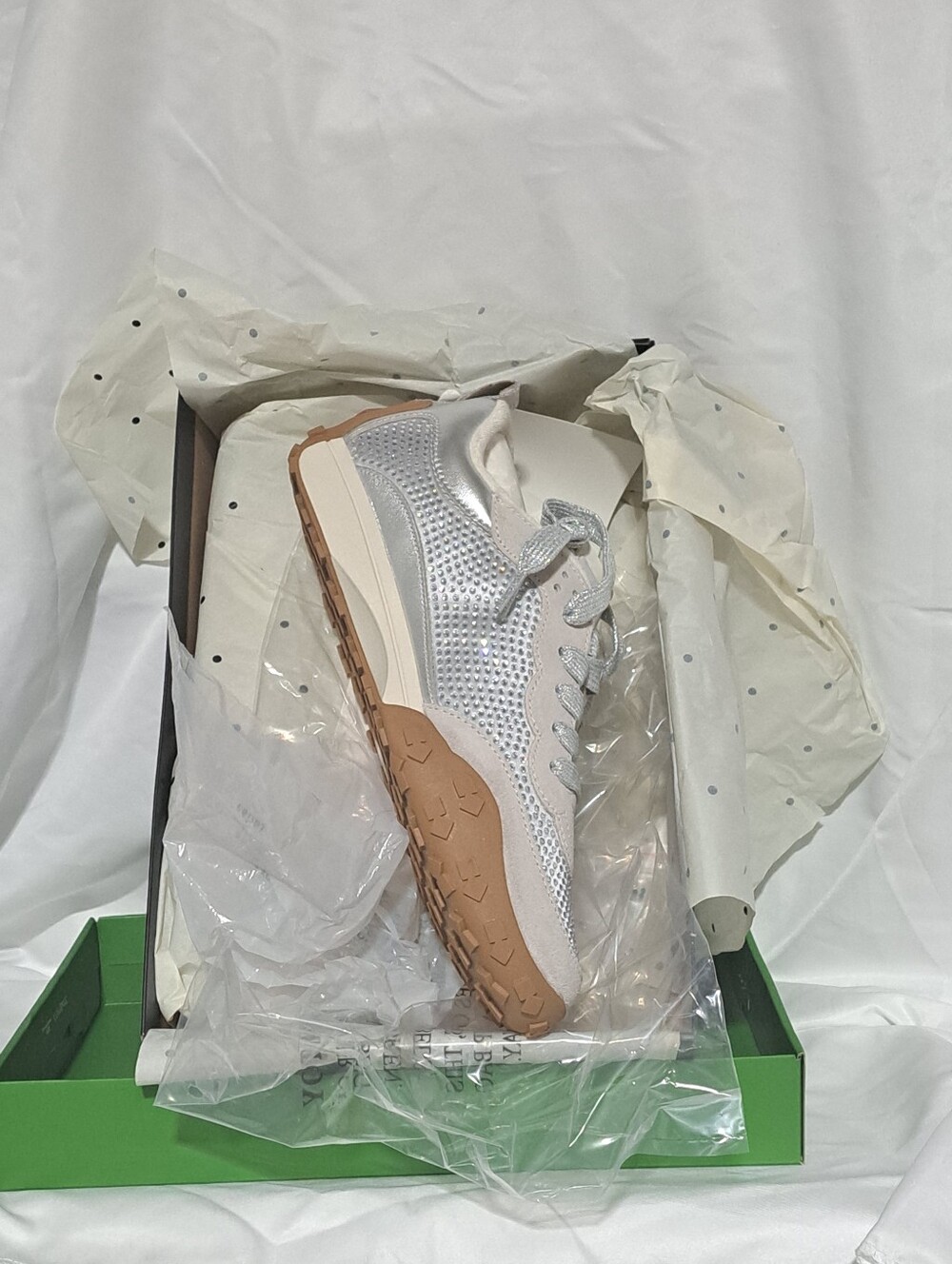 NWT/NIB Kate Spade K's Runner Low-Top Sneaker with Gum Outsole - Picture 11 of 16